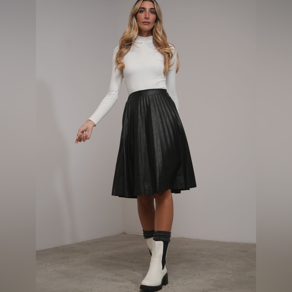 Udel New York Black Faux Vegan Leather Accordion Pleated A-Line Skirt
